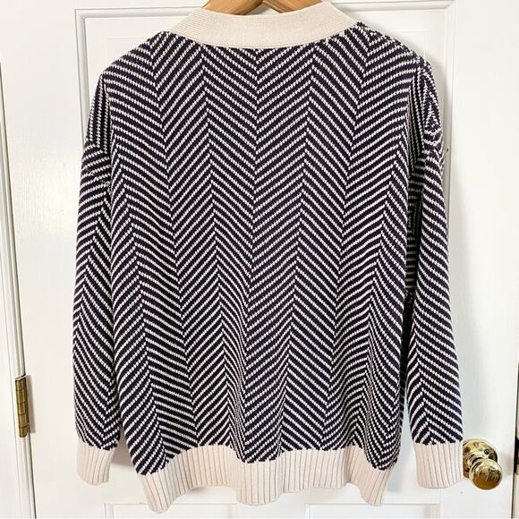 LEDiN Women's Cute PuPu Patch Oversized Cardigan Sweater Navy Cream Chevron M - Picture 2 of 13